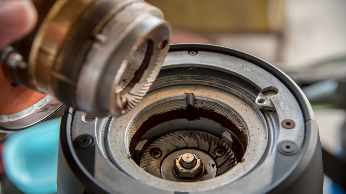 How To Clean A Burr Coffee Grinder