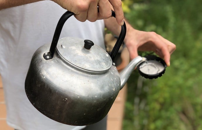 Wetting aeropress filter