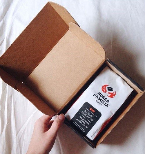 box of Nossa Familia coffee