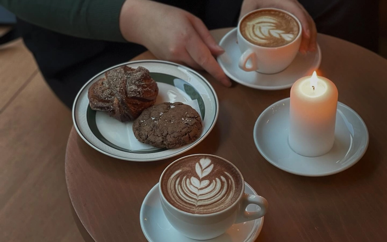 Mocha vs Latte: What is the Difference Between These Drinks?