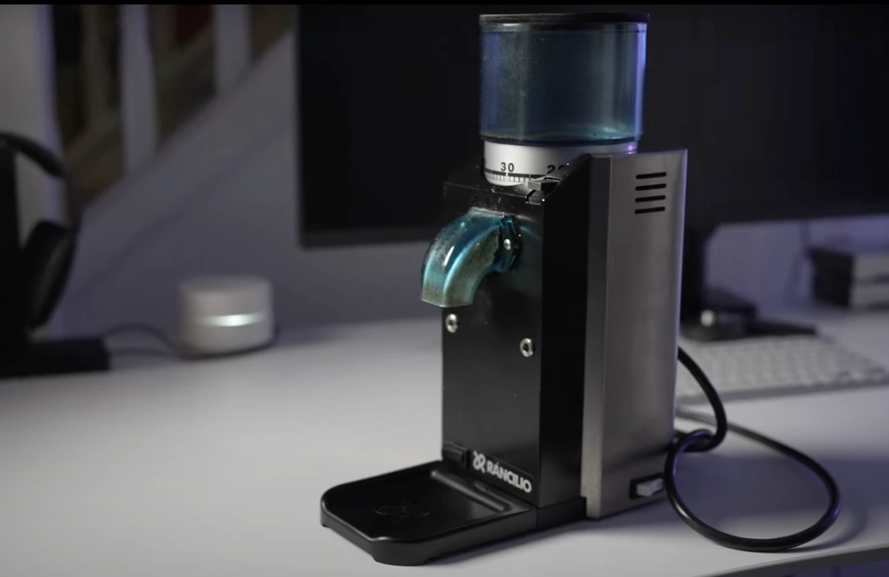 Recension av den doseringslösa kaffekvarnen Rancilio Rocky HSD-ROC