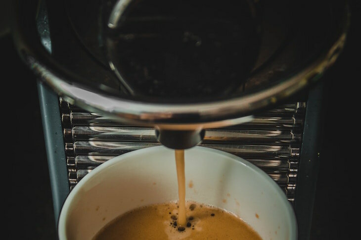 Nespresso Pixie Test: Macht diese Maschine guten Espresso?