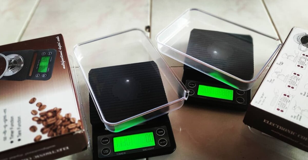 Hario V60 Drip Scale Review: Brew Coffee With Confidence