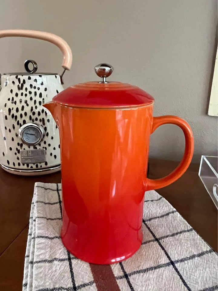 Le Creuset French press on teatowel