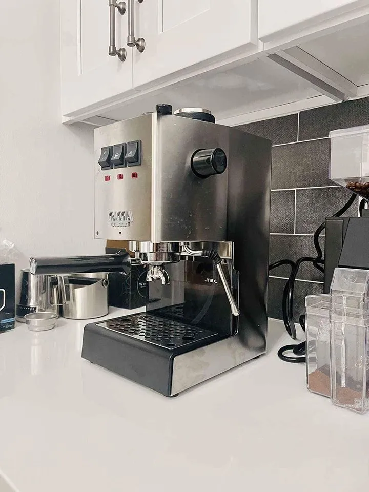 Gaggia Classic Pro side view
