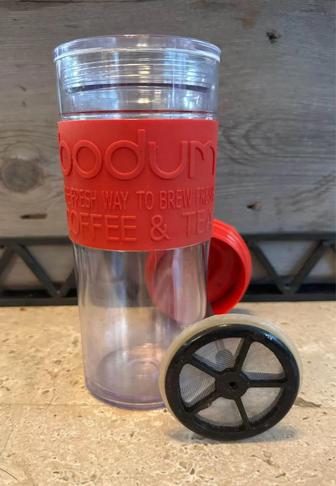 Bodum Travel Press in red with lid removed