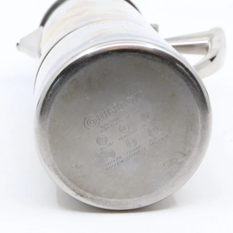 Base of Cuisinox Roma showing logo