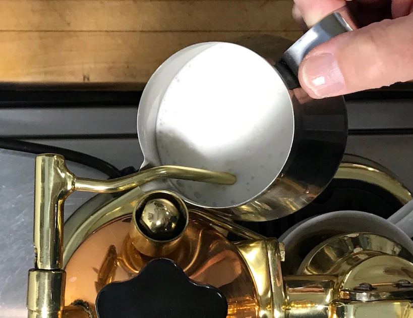 Frothing milk with the La Pavoni Professional