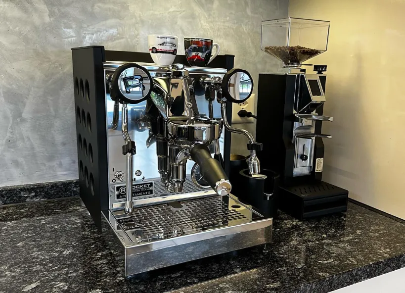 Rocket Appartamento TCA espresso machine with coffee grinder